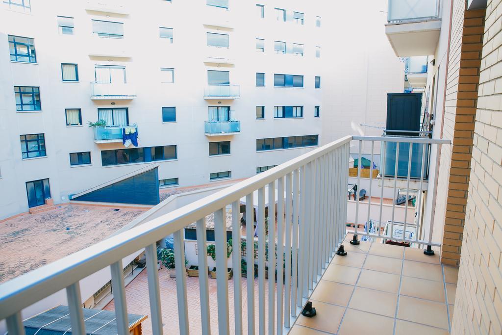 Apartamentos Navas Barcelona Bagian luar foto