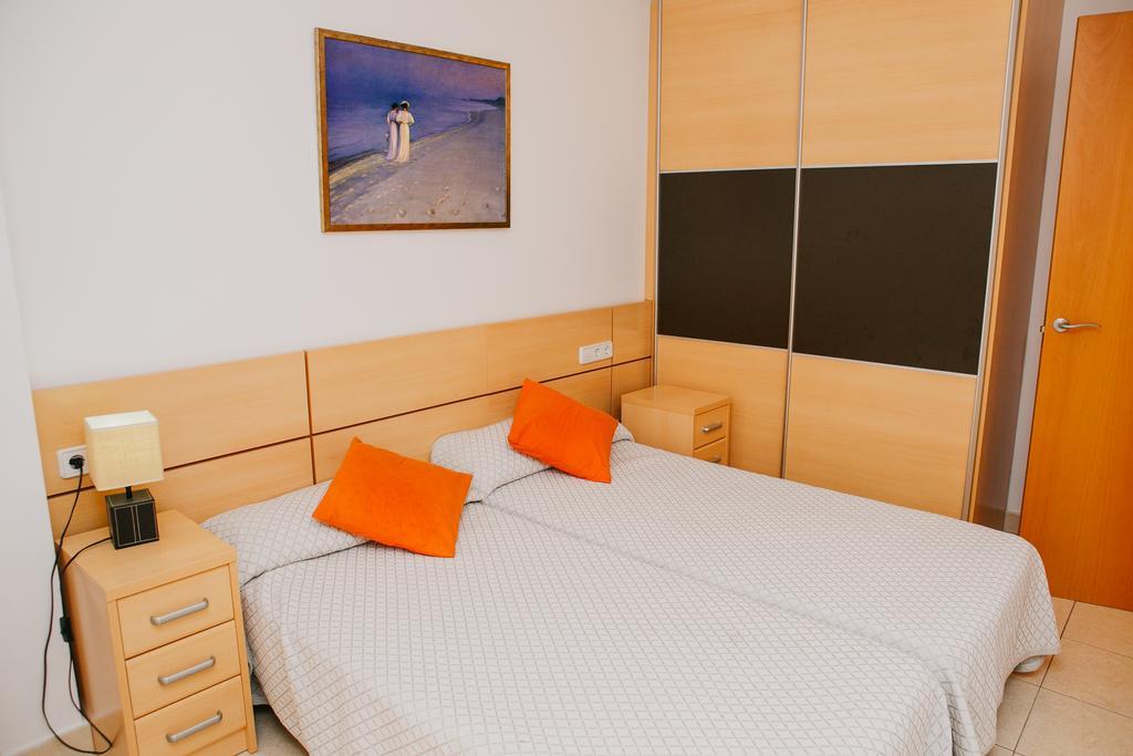Apartamentos Navas Barcelona Bagian luar foto