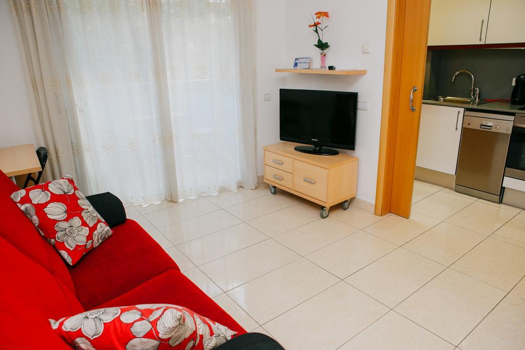 Apartamentos Navas Barcelona Bagian luar foto