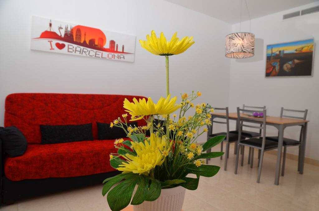 Apartamentos Navas Barcelona Bagian luar foto